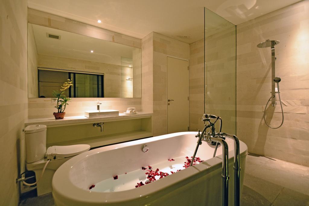 Sama Sama Suites & Restaurant Kuta Selatan Bagian luar foto
