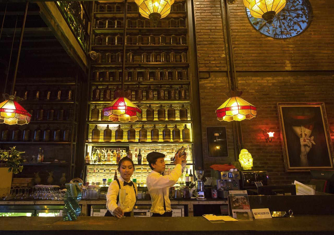 Sama Sama Suites & Restaurant Kuta Selatan Bagian luar foto